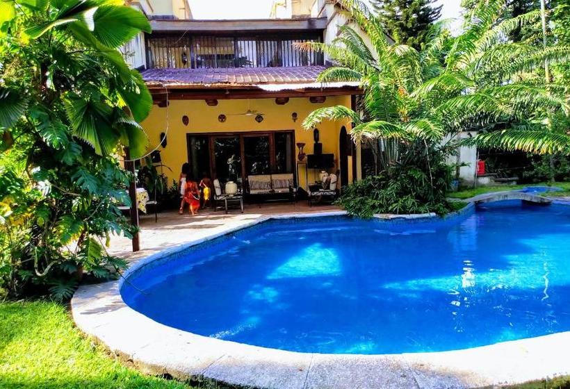 تختخواب و صبحانه Le 159