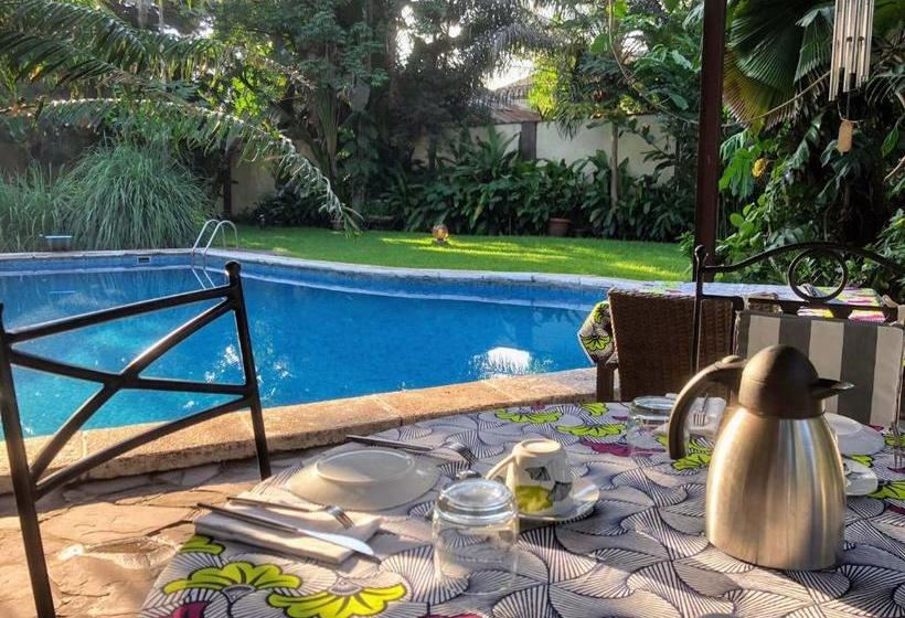 تختخواب و صبحانه Le 159