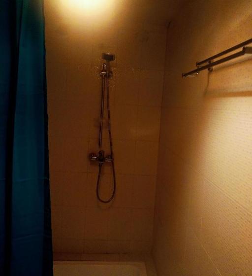 تختخواب و صبحانه Le 159