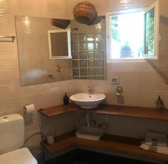 تختخواب و صبحانه Le 159