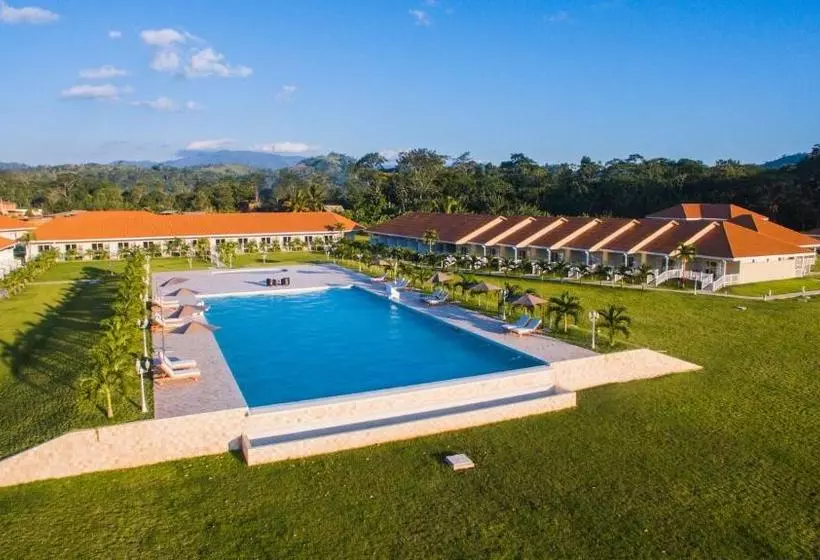 Bella Terra Laguna Azul Resort & Spa