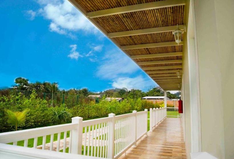 Bella Terra Laguna Azul Resort & Spa