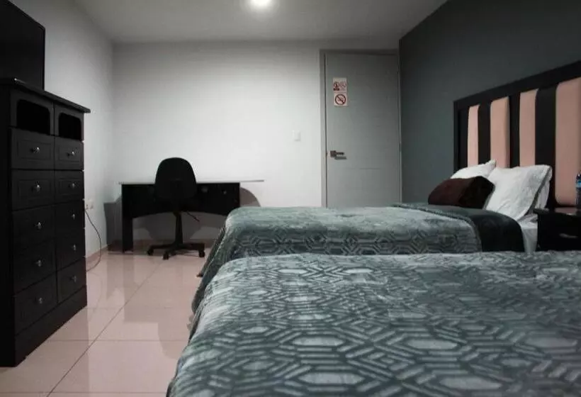 هتل Casa Galeana Centro Con Estacionamiento Privado