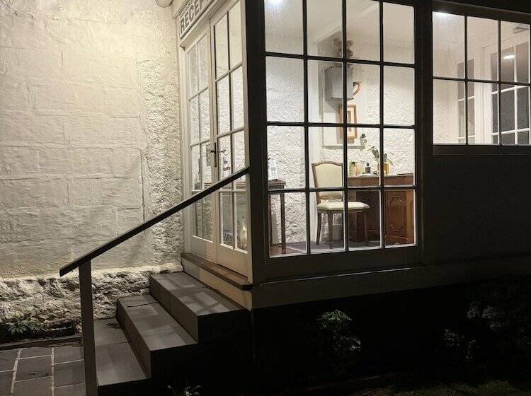 בית מלון כפרי Douglas Riverside