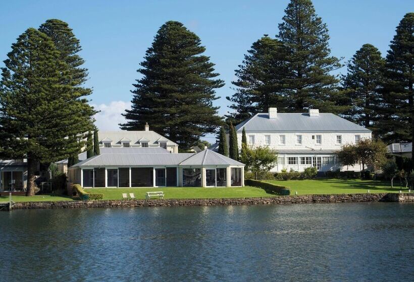 בית מלון כפרי Douglas Riverside