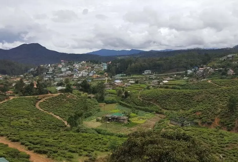 هتل Kirula Green