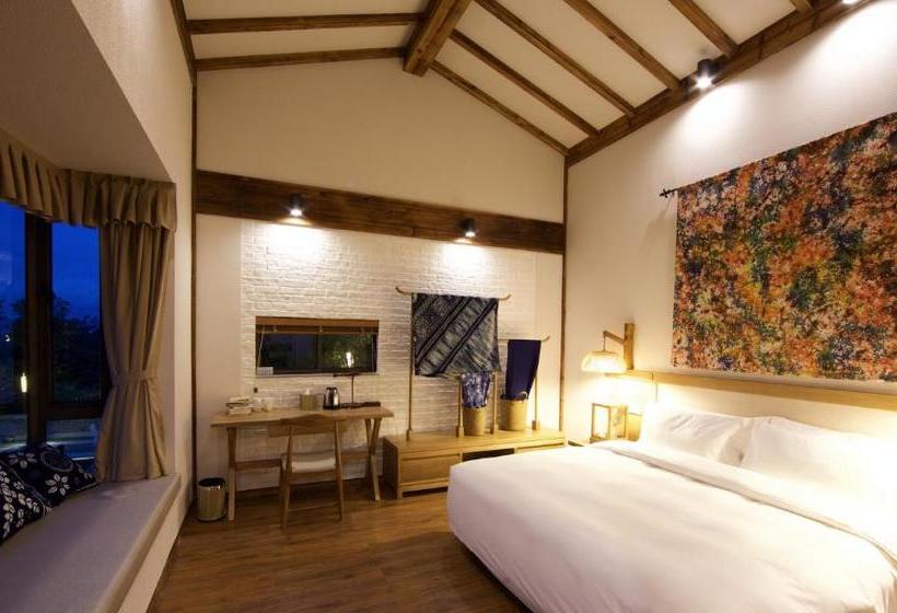 Отель A·plus Boutique