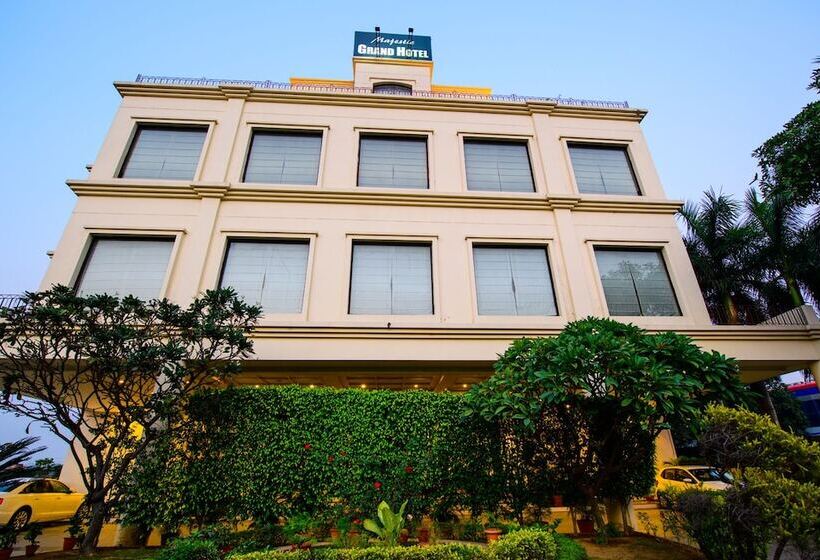 ホテル Majestic Grand