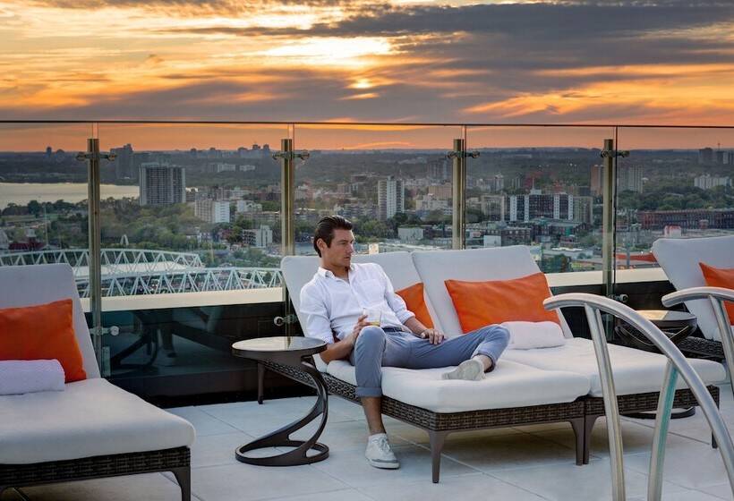 X Toronto By Library Hotel Collection