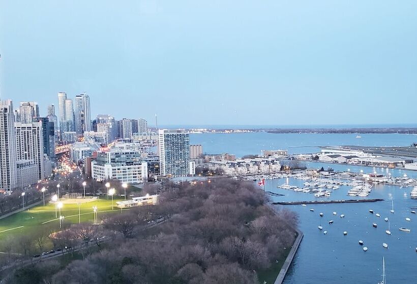 X Toronto By Library Hotel Collection