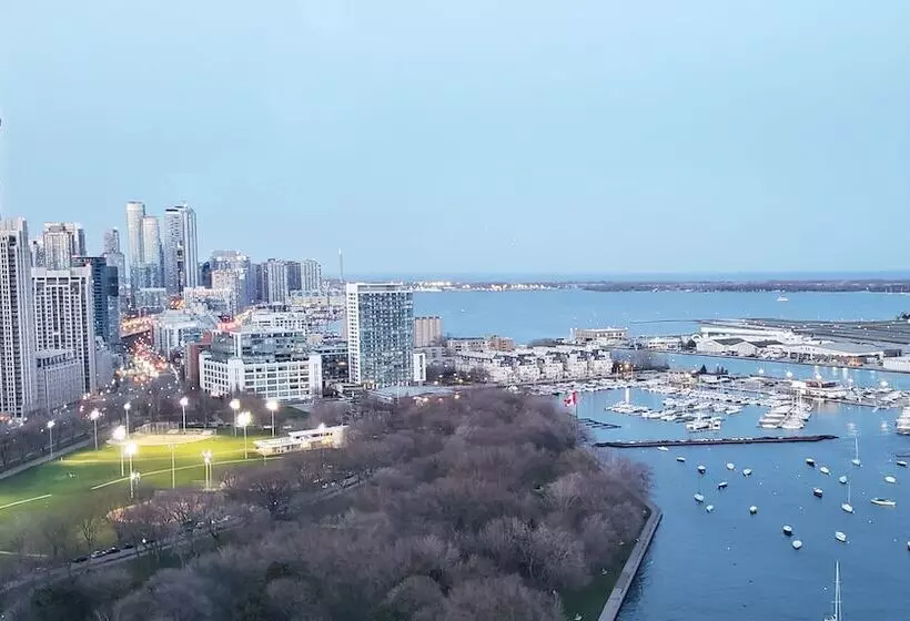 X Toronto By Library Hotel Collection