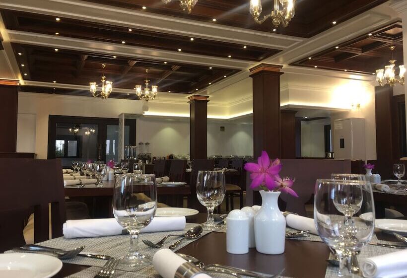 Nihara Resort And Spa Cochin