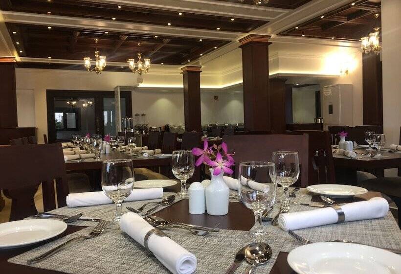 Nihara Resort And Spa Cochin