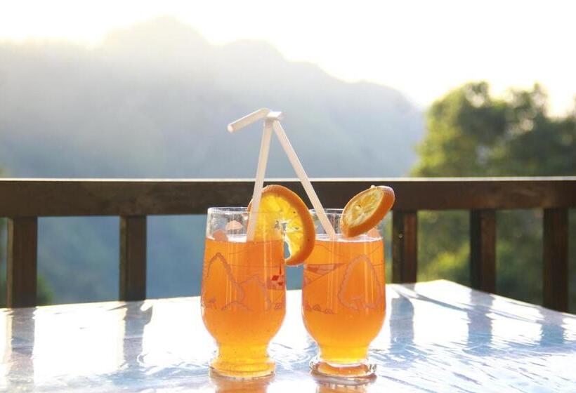 渡假胜地 Different View