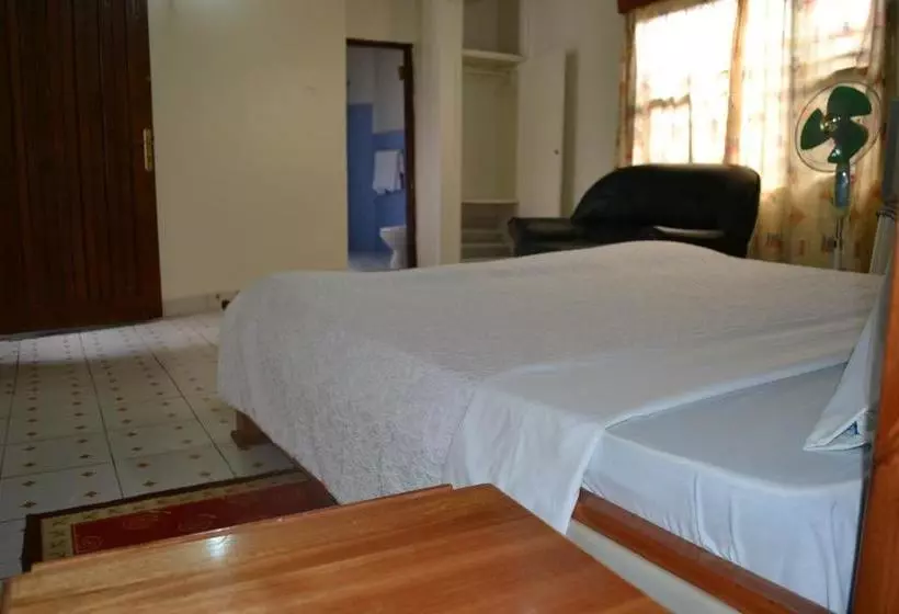 تختخواب و صبحانه Jonel  And Apartments