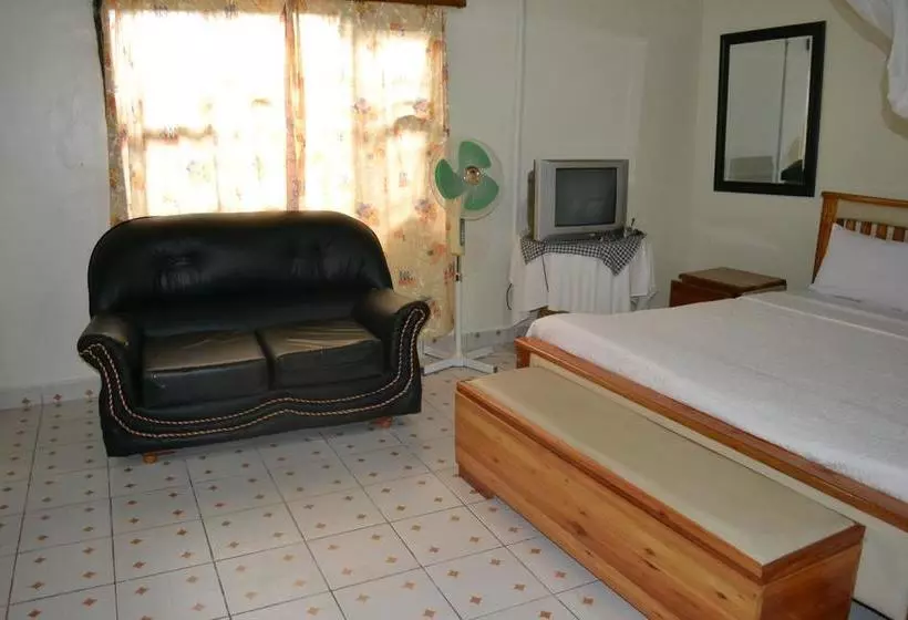 تختخواب و صبحانه Jonel  And Apartments