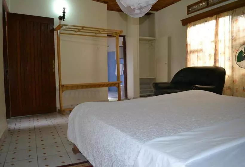 تختخواب و صبحانه Jonel  And Apartments