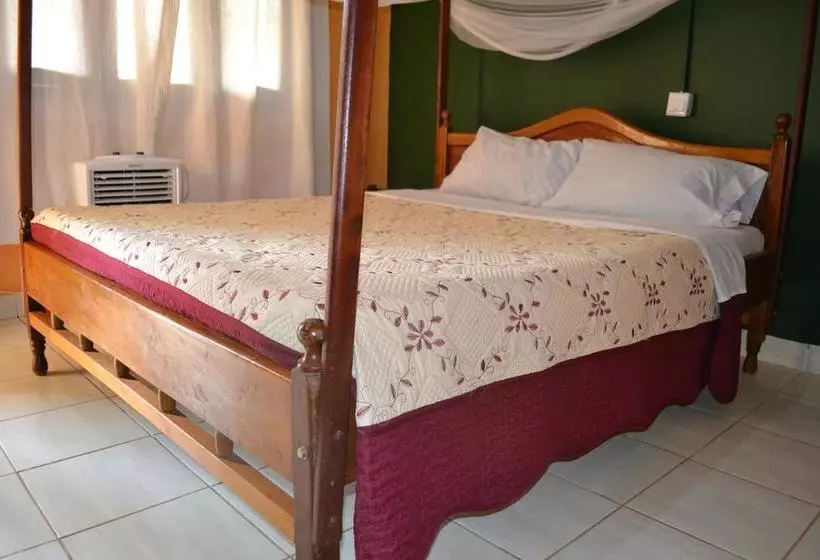 تختخواب و صبحانه Jonel  And Apartments