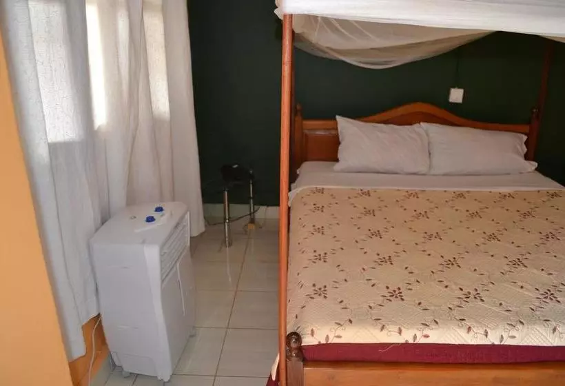 تختخواب و صبحانه Jonel  And Apartments