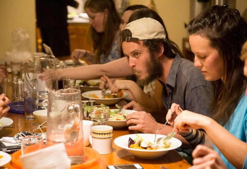 Community Hostel Alausi