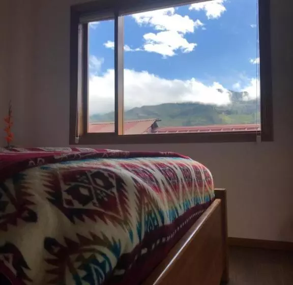 Community Hostel Alausi