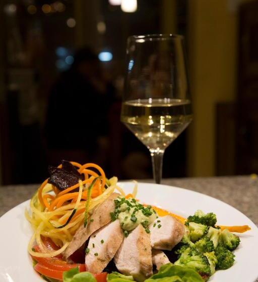 Community Hostel Alausi