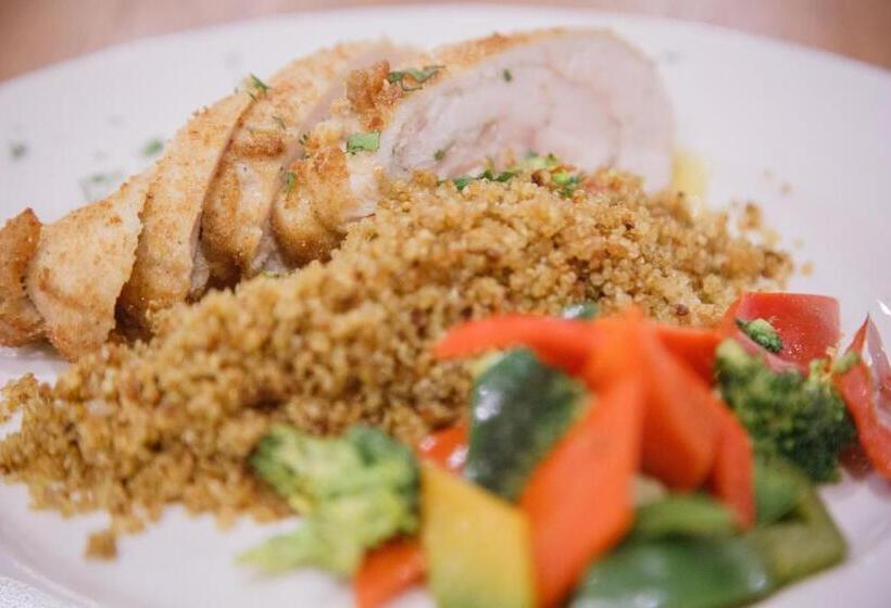 Community Hostel Alausi