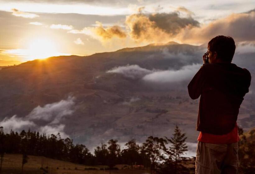 Community Hostel Alausi