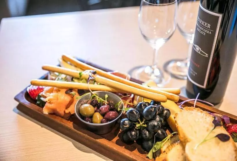 Hotelli Nightcap At The Cheeky Squire