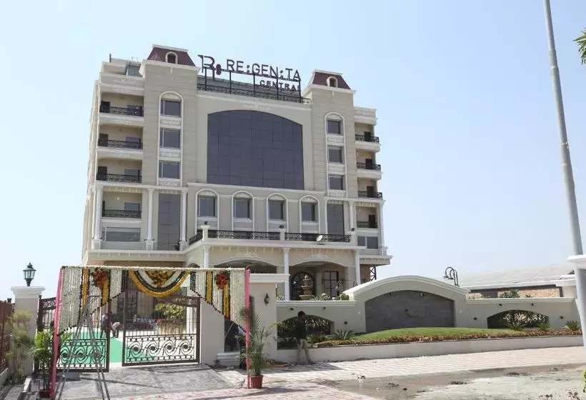 ホテル Regenta Central Indore