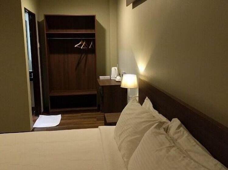 فندق The Chapter Suites &