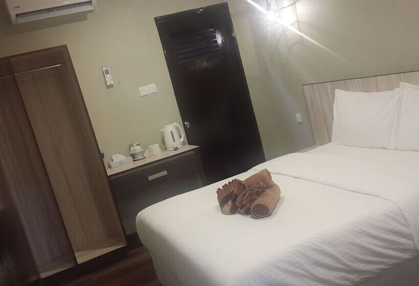 فندق The Chapter Suites &