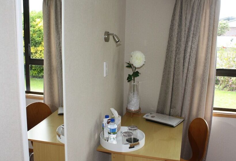 Jenny's Bed & Breakfast