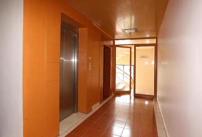 Oyo 9560 Hotel Bellwether