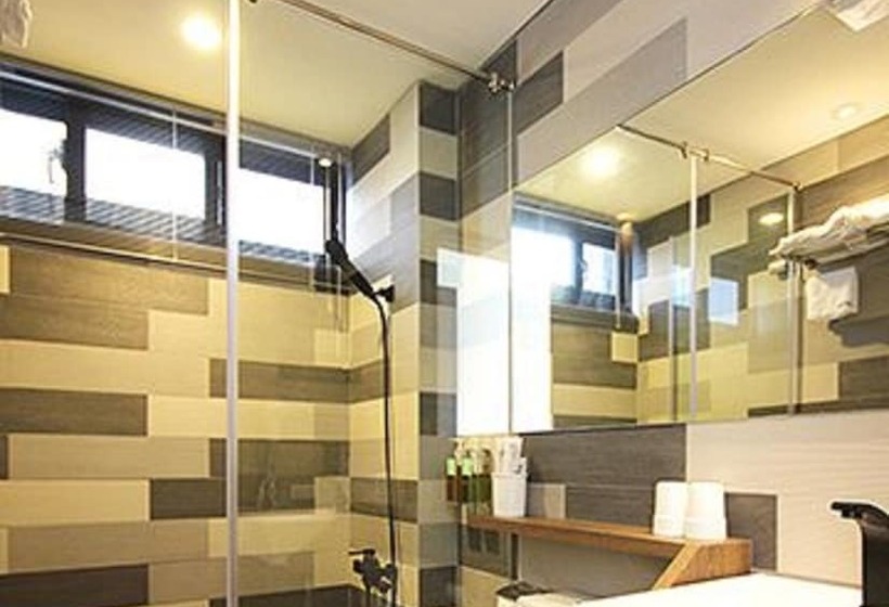 تختخواب و صبحانه Dou House