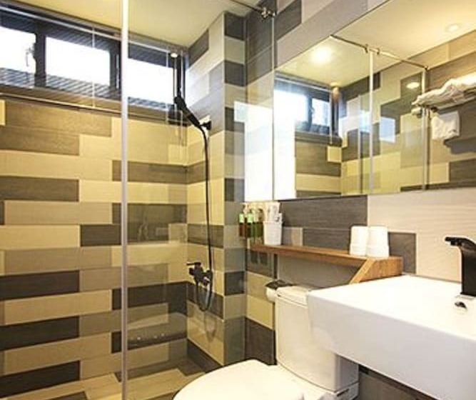 تختخواب و صبحانه Dou House