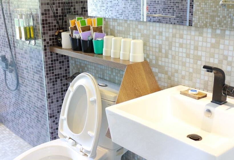 تختخواب و صبحانه Dou House