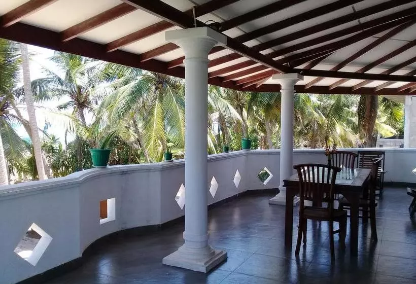 Aamiaismajoitus (B&B) Bawana Beach House
