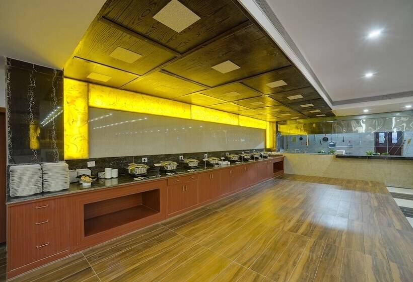 ホテル Cygnett Park Di Arch