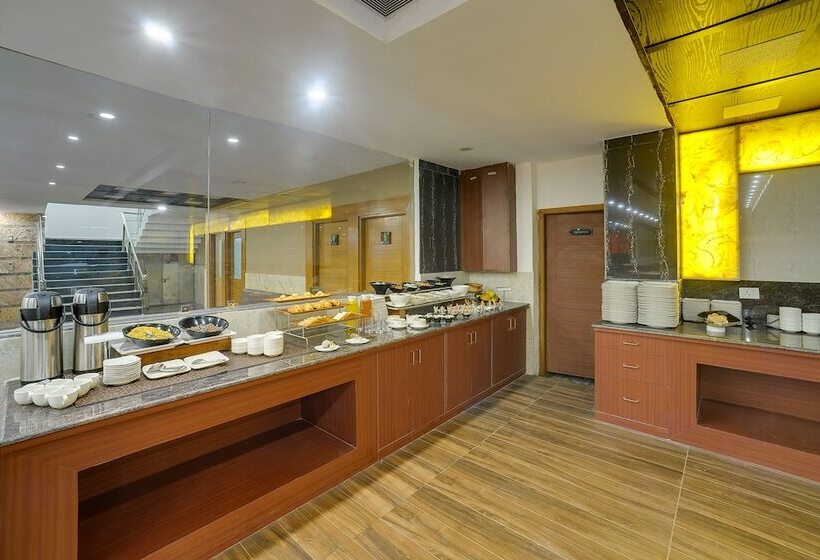 ホテル Cygnett Park Di Arch