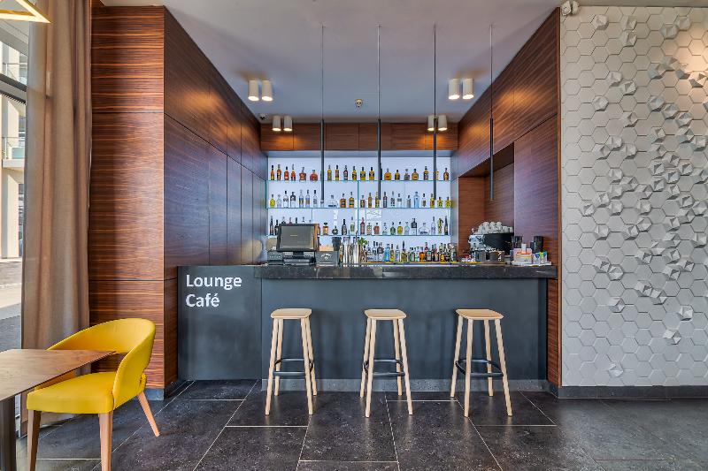 Nyota Hotel & Conference Center