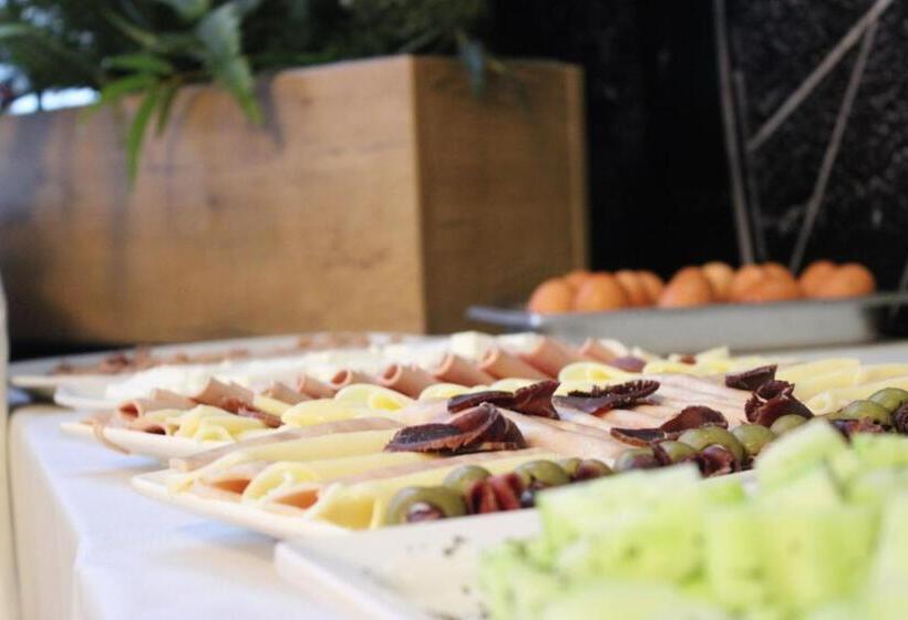 تختخواب و صبحانه Orange