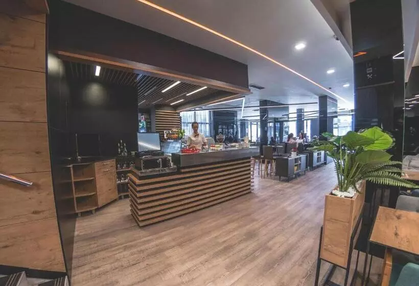 تختخواب و صبحانه Orange