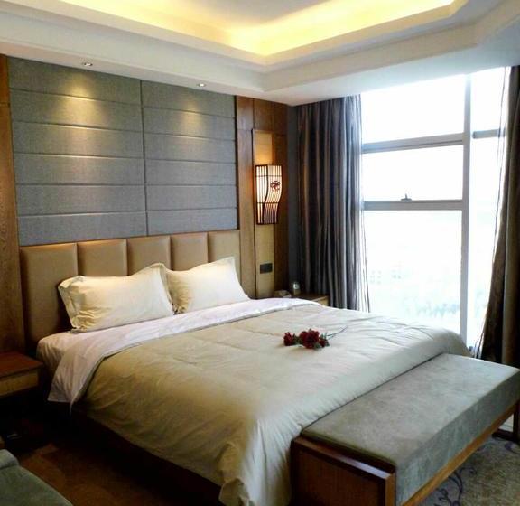 Hotel Chinese Yew Lake