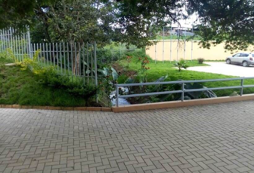 בית מלון כפרי Desderia