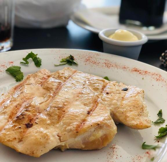 Отель Howard Johnson By Wyndham Olmue