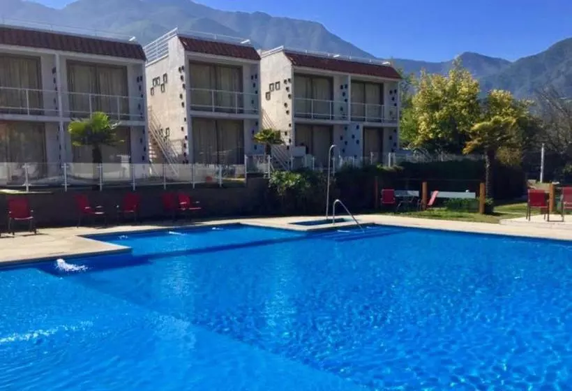 ホテル Howard Johnson By Wyndham Olmue