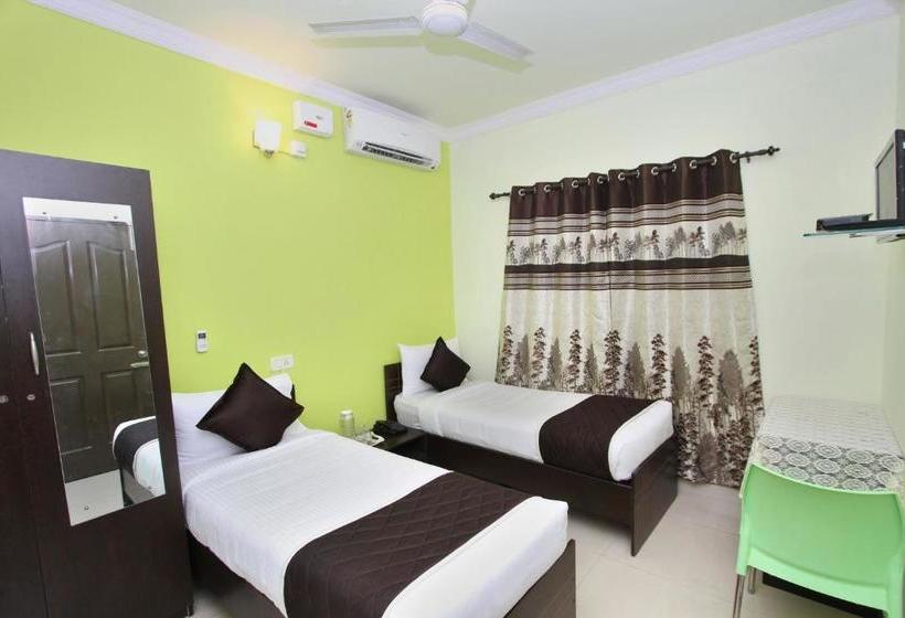 هتل Oyo 5635 Ash Berry