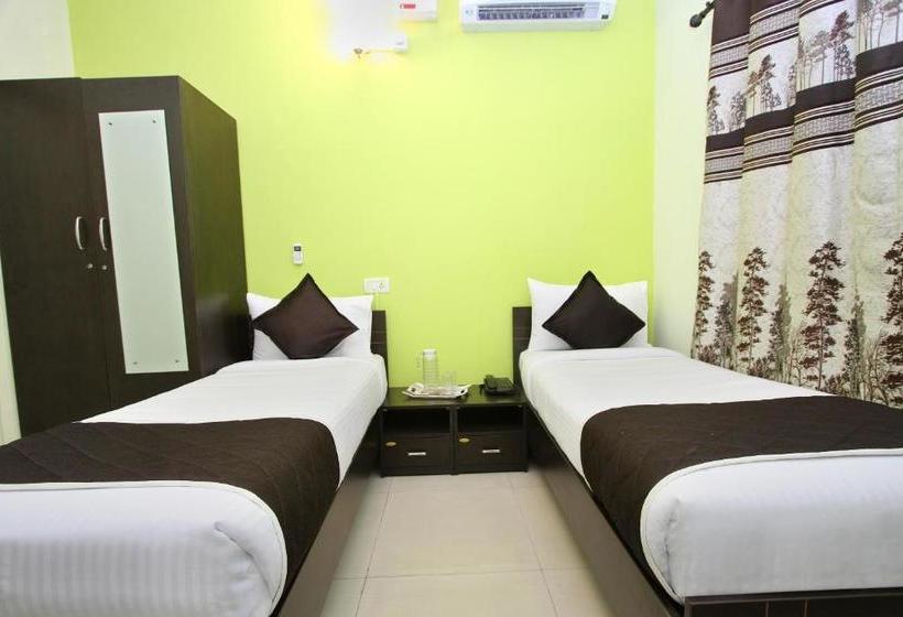 هتل Oyo 5635 Ash Berry