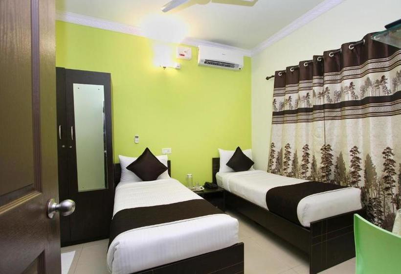 هتل Oyo 5635 Ash Berry